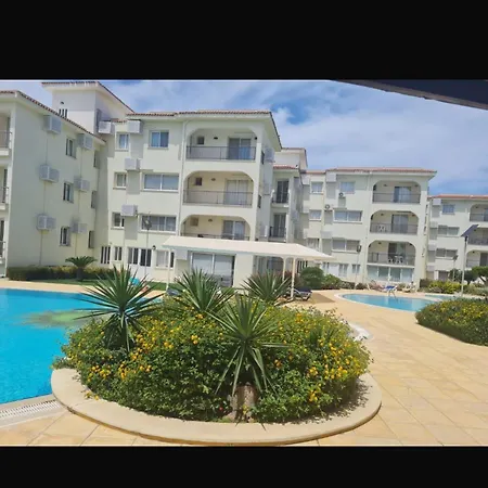 Sunrise Club Coastal Apt- Seaside & Pool