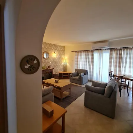 Sunrise Club Coastal Apt- Seaside & Pool *