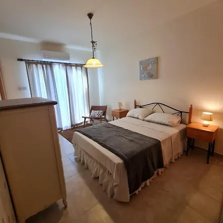 Sunrise Club Coastal Apt- Seaside & Pool